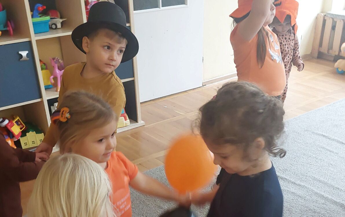 Zdjęcie do Pomarańczowe zawody ''Żabek"